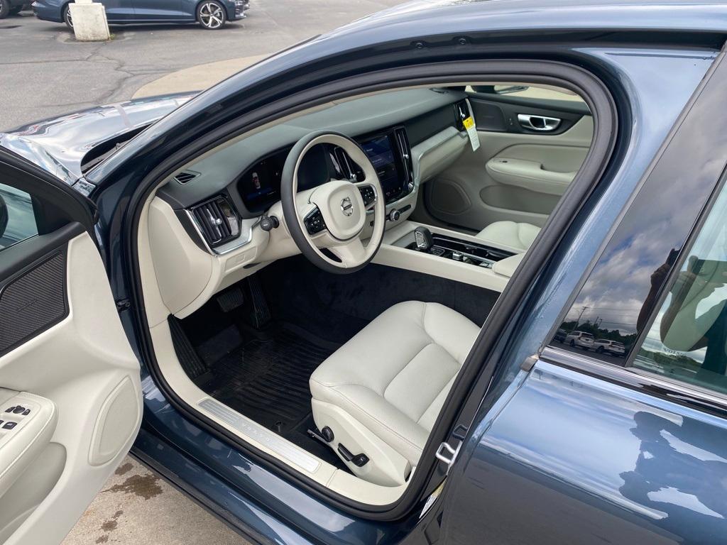 new 2024 Volvo S60 car, priced at $46,925