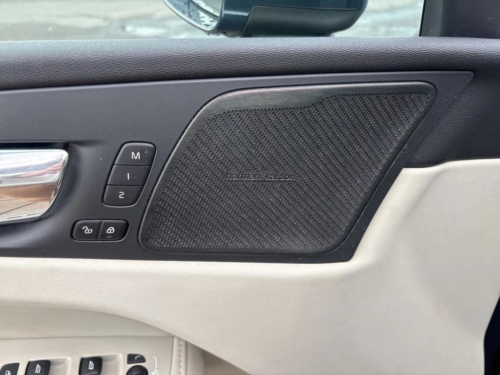 used 2019 Volvo XC60 car, priced at $20,587