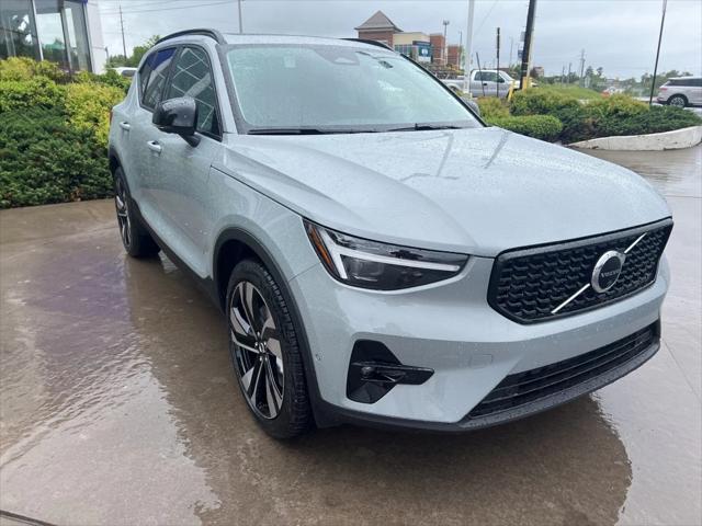 new 2025 Volvo XC40 car, priced at $49,810