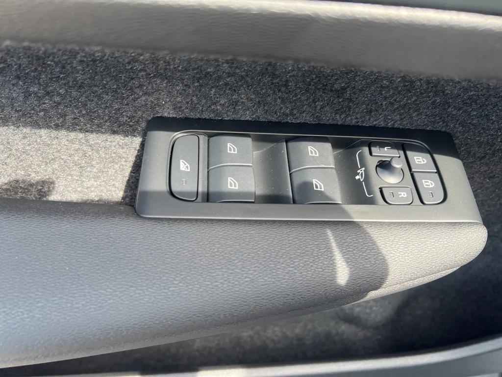 new 2026 Volvo XC40 car, priced at $50,150