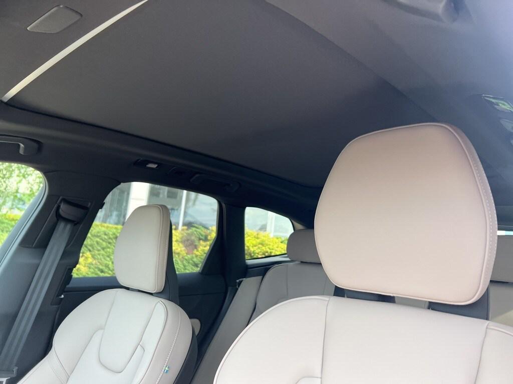 new 2026 Volvo XC60 car, priced at $58,360