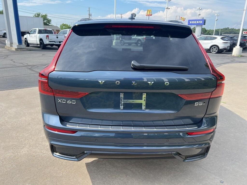 new 2026 Volvo XC60 car, priced at $58,360