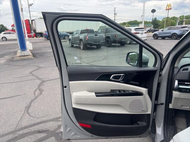 used 2024 Kia Carnival car, priced at $42,485