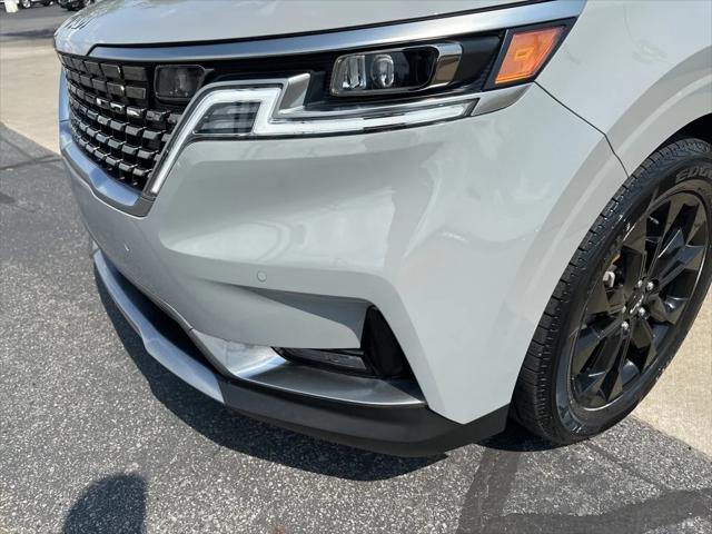 used 2024 Kia Carnival car, priced at $40,995