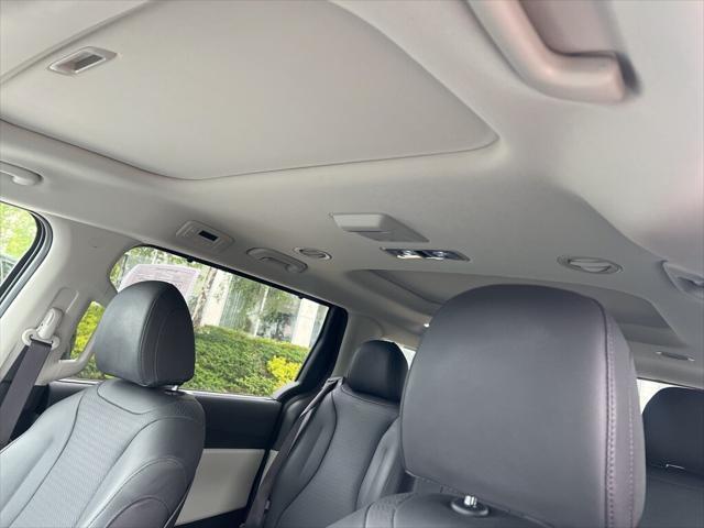 used 2024 Kia Carnival car, priced at $42,485