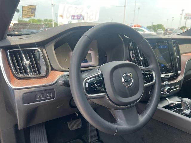 used 2024 Volvo XC60 Recharge Plug-In Hybrid car, priced at $53,695