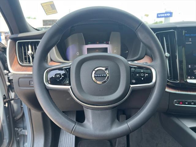 used 2024 Volvo XC60 Recharge Plug-In Hybrid car, priced at $53,695