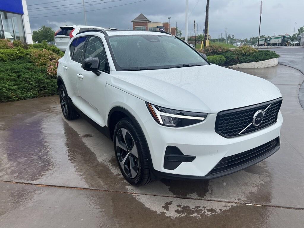 new 2026 Volvo XC40 car, priced at $46,900