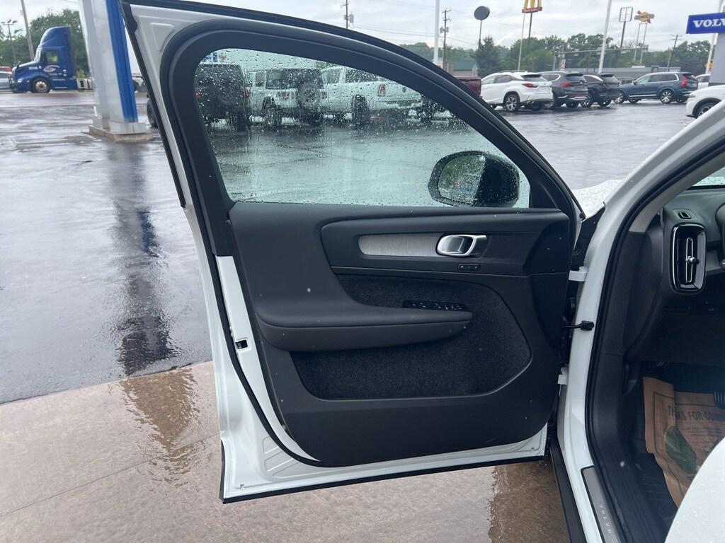 new 2026 Volvo XC40 car, priced at $46,900