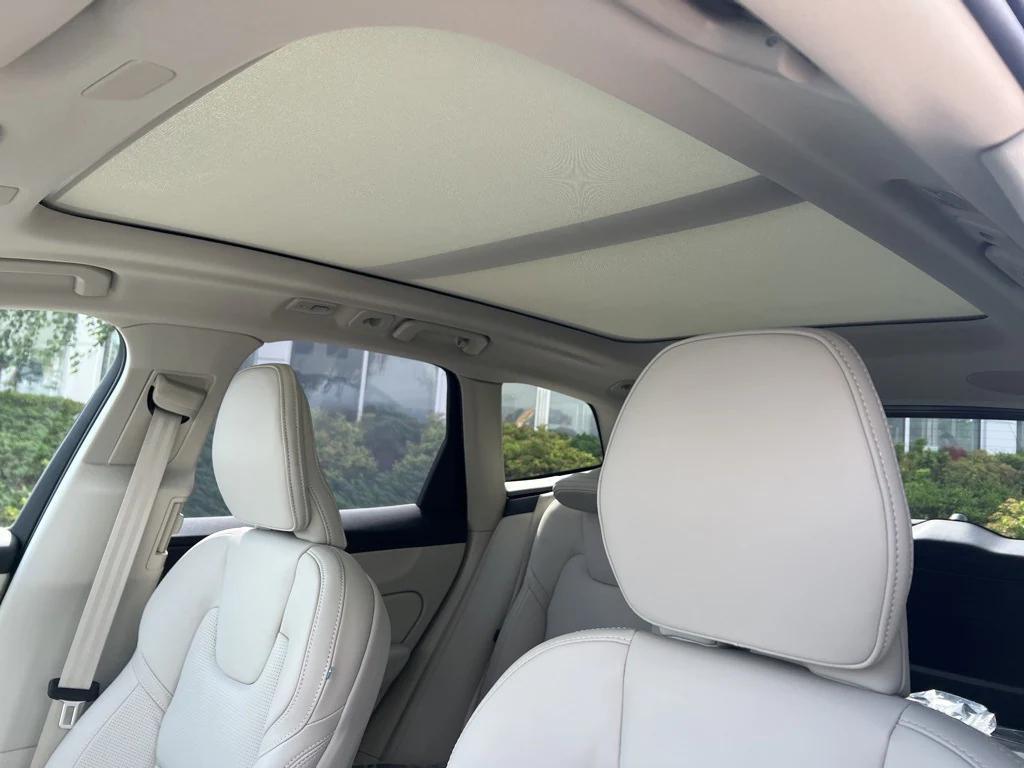 new 2026 Volvo XC60 car, priced at $63,935