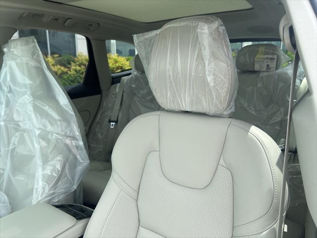 new 2026 Volvo XC60 car, priced at $63,935