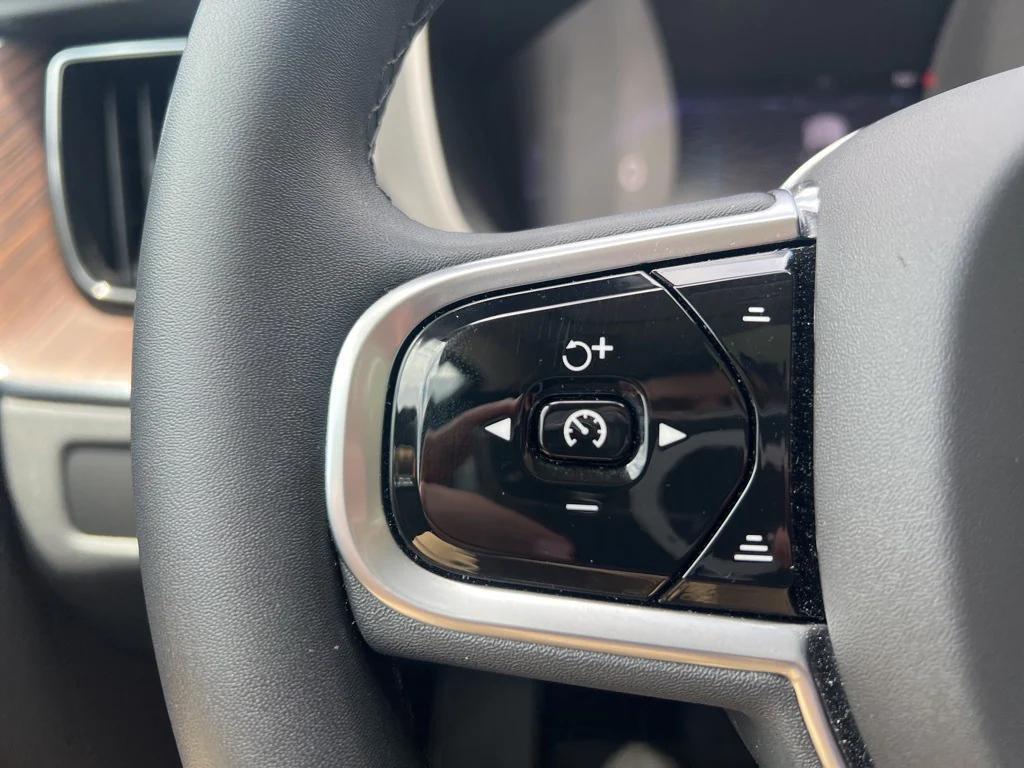 used 2023 Volvo XC60 car, priced at $38,295
