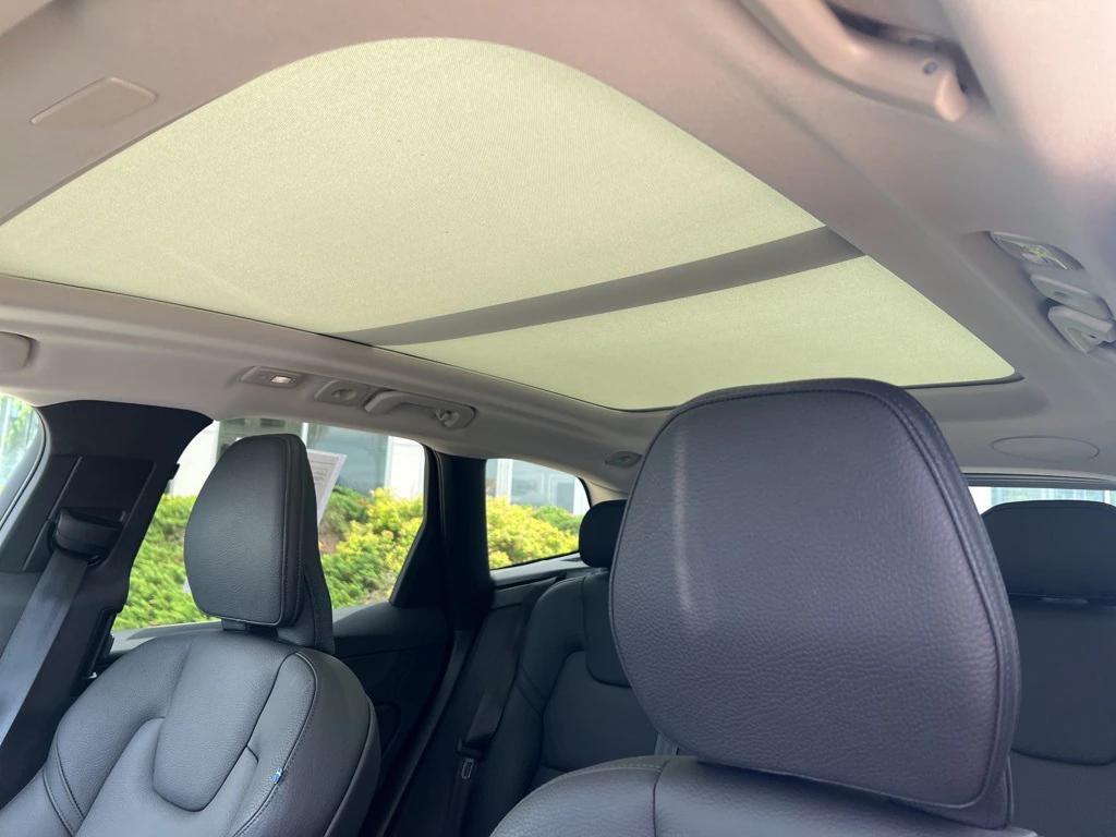used 2023 Volvo XC60 car, priced at $38,295