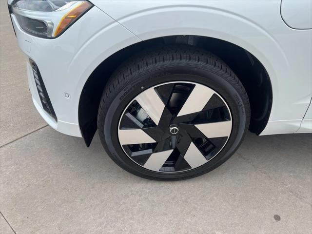 new 2025 Volvo XC60 Plug-In Hybrid car, priced at $67,800