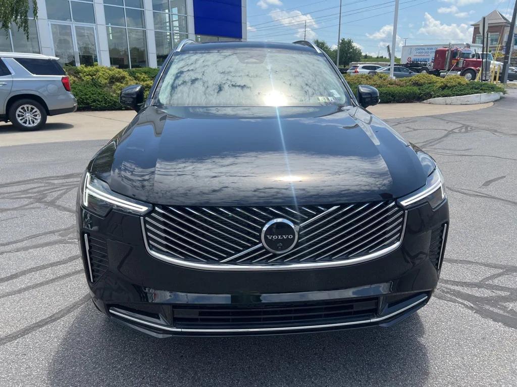 new 2025 Volvo XC90 car, priced at $66,245