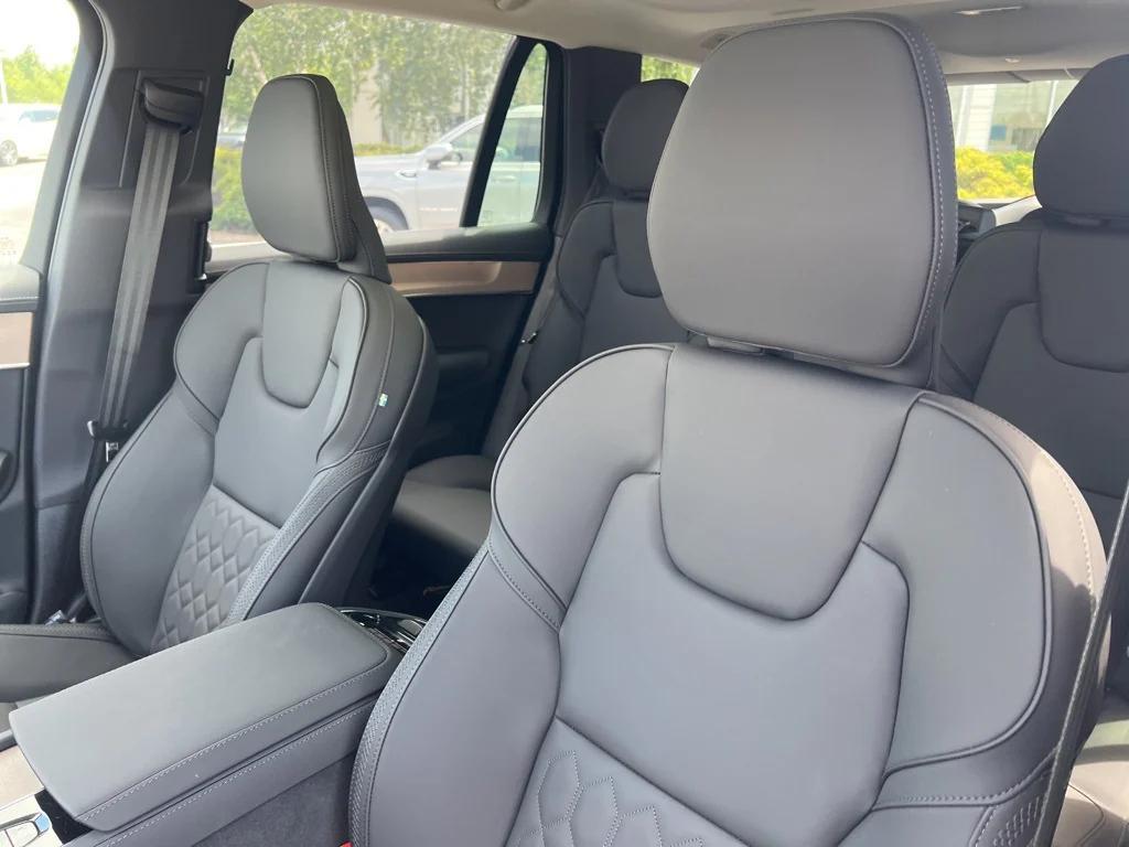 new 2025 Volvo XC90 car, priced at $66,245
