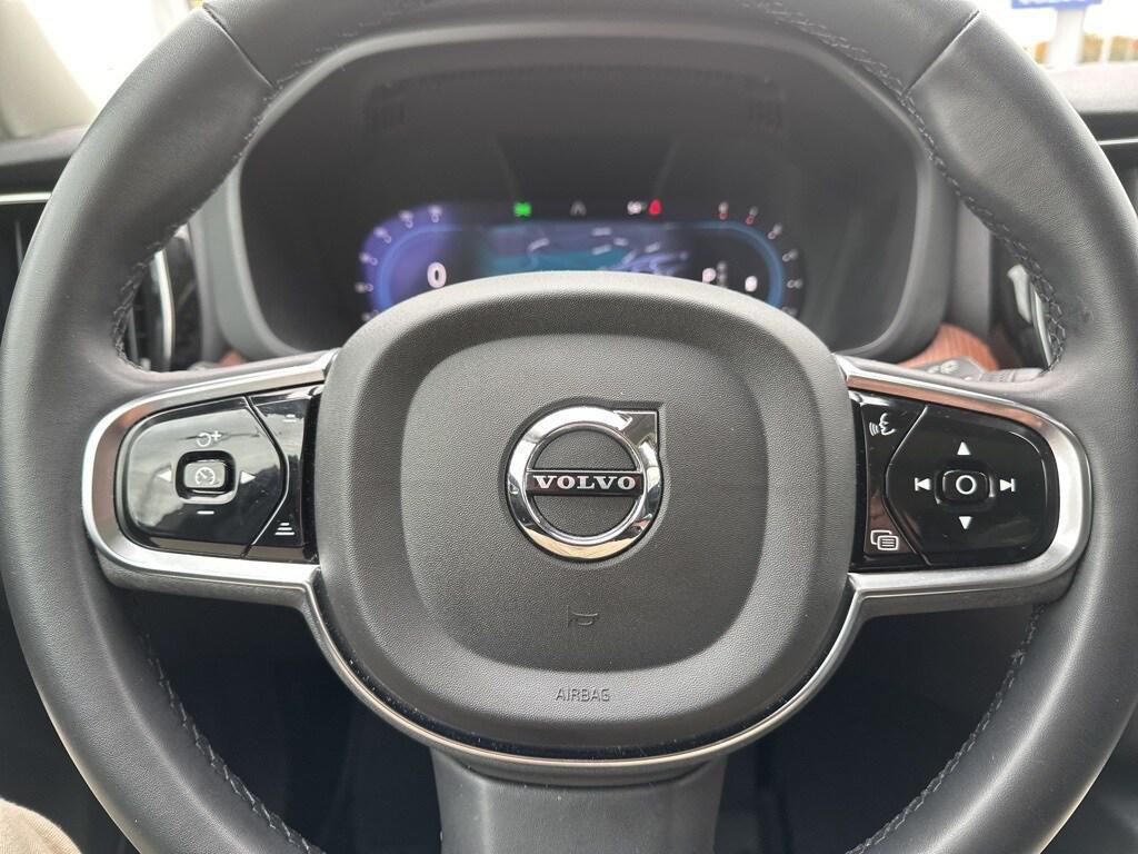 used 2024 Volvo XC60 car, priced at $37,495