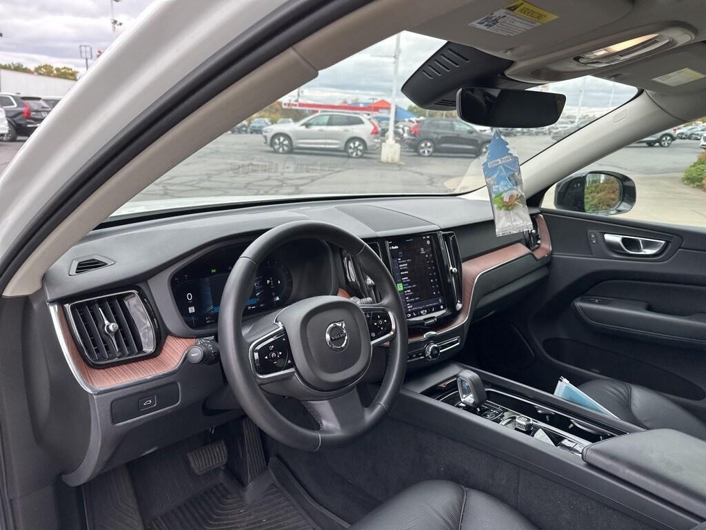 used 2024 Volvo XC60 car, priced at $37,495