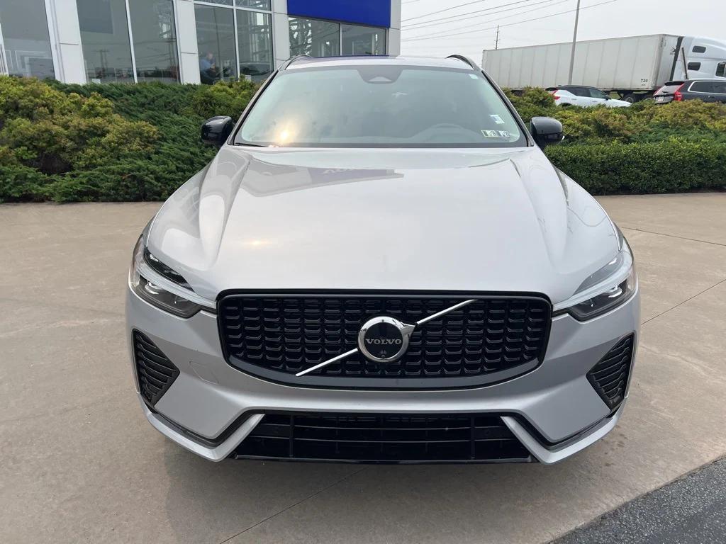 used 2025 Volvo XC60 car, priced at $42,995