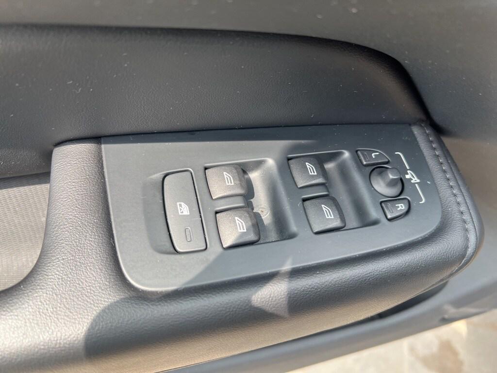 used 2024 Volvo XC60 car, priced at $37,880