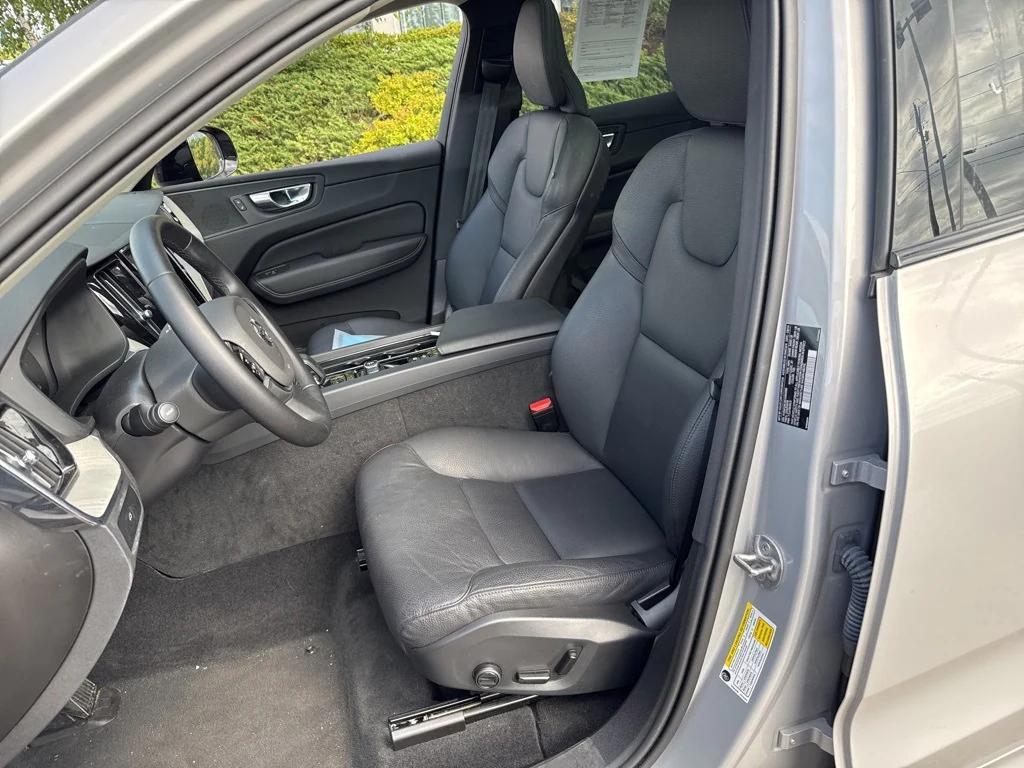 used 2025 Volvo XC60 car, priced at $37,995