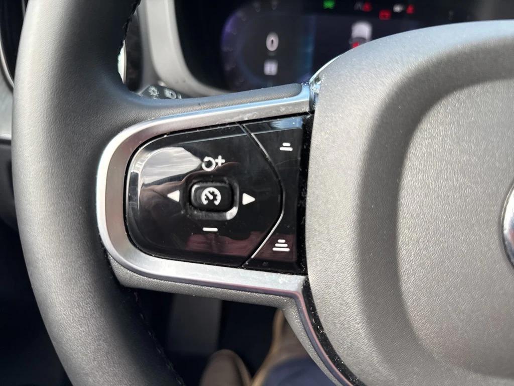 used 2025 Volvo XC60 car, priced at $37,995