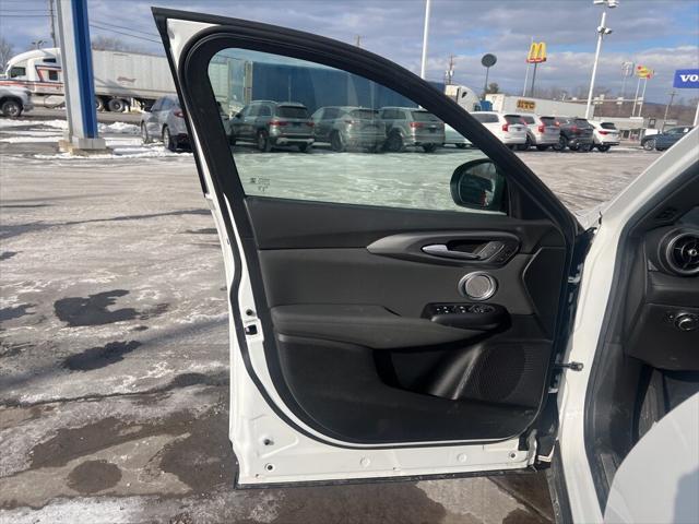 used 2024 Alfa Romeo Tonale car
