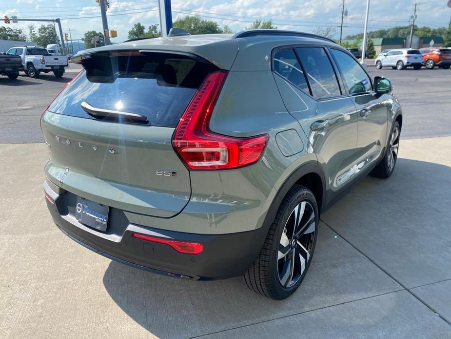 new 2025 Volvo XC40 car, priced at $48,040