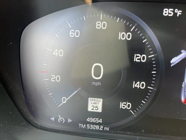 used 2021 Volvo XC40 car, priced at $27,231