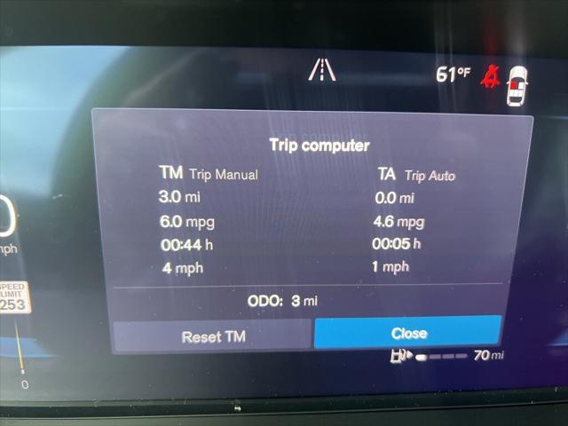 new 2025 Volvo XC40 car, priced at $49,810