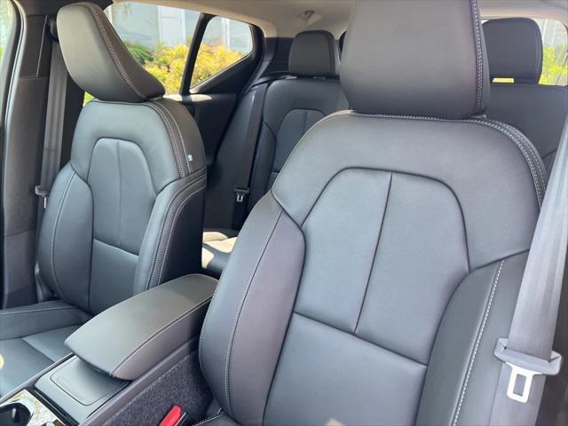 new 2025 Volvo XC40 car, priced at $49,810