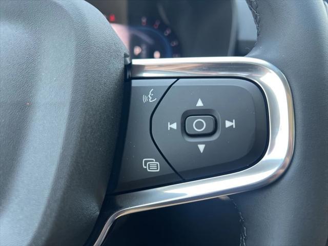 new 2025 Volvo XC40 car, priced at $49,810