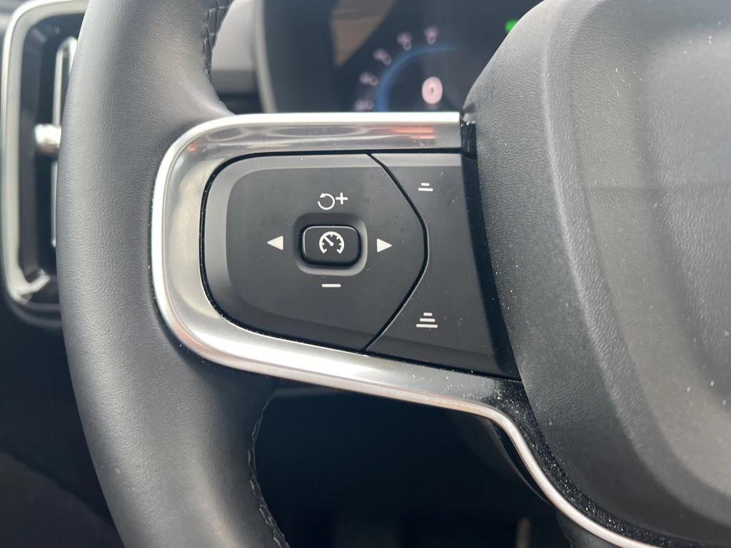 used 2025 Volvo XC40 car, priced at $33,995