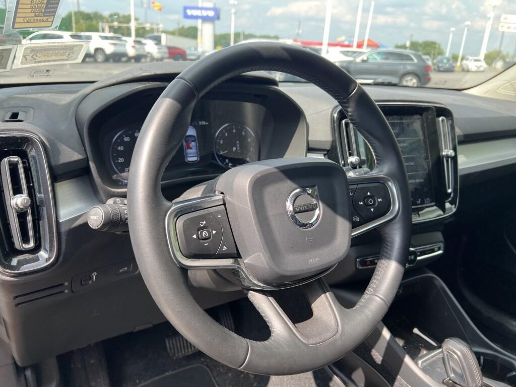used 2019 Volvo XC40 car, priced at $20,849