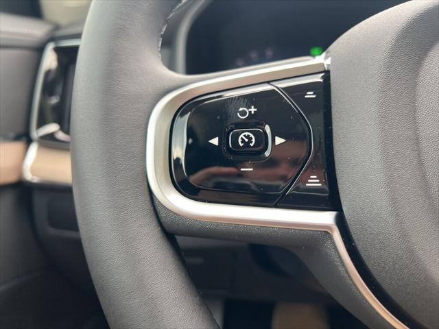 new 2025 Volvo XC90 car, priced at $69,245