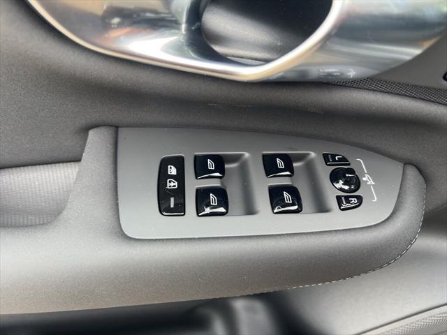 new 2025 Volvo XC90 car, priced at $69,245