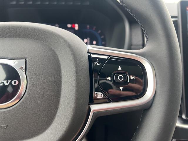 new 2025 Volvo XC90 car, priced at $69,245