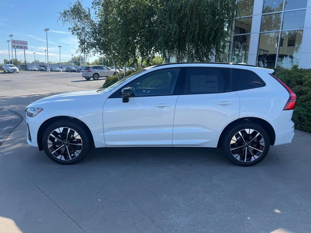 new 2026 Volvo XC60 car, priced at $57,985