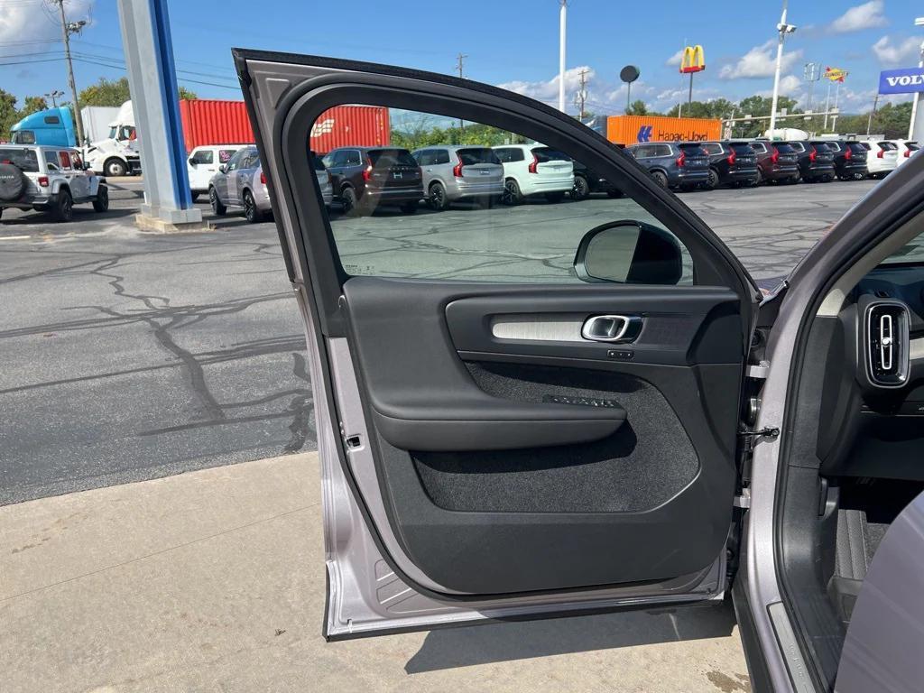 new 2026 Volvo XC40 car, priced at $50,150