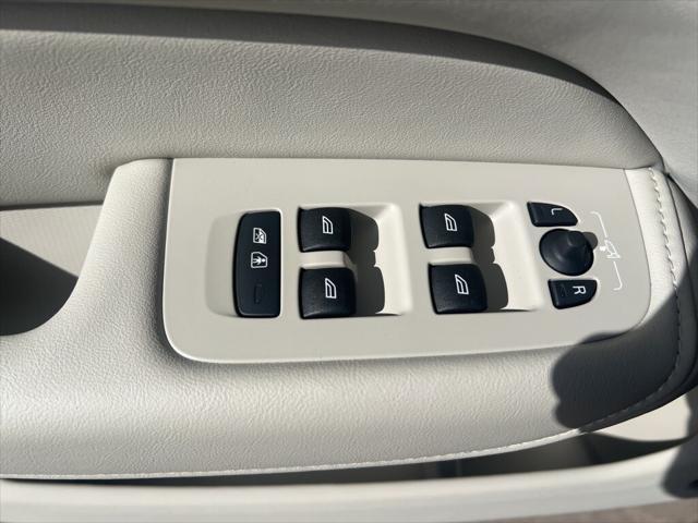 new 2025 Volvo XC60 Plug-In Hybrid car, priced at $71,510