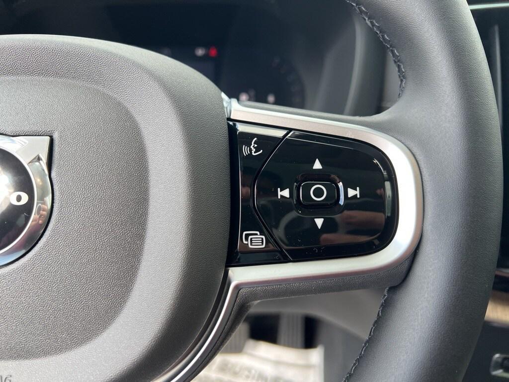 new 2026 Volvo XC60 car, priced at $61,935
