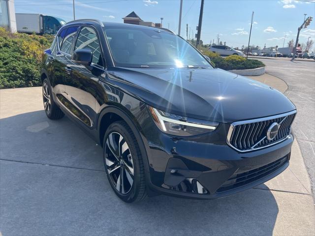 new 2025 Volvo XC40 car, priced at $52,235