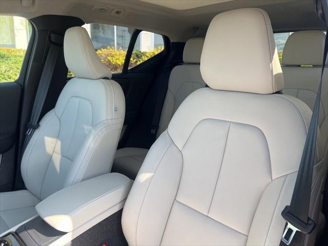 new 2025 Volvo XC40 car, priced at $52,235