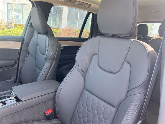new 2025 Volvo XC90 car, priced at $69,155