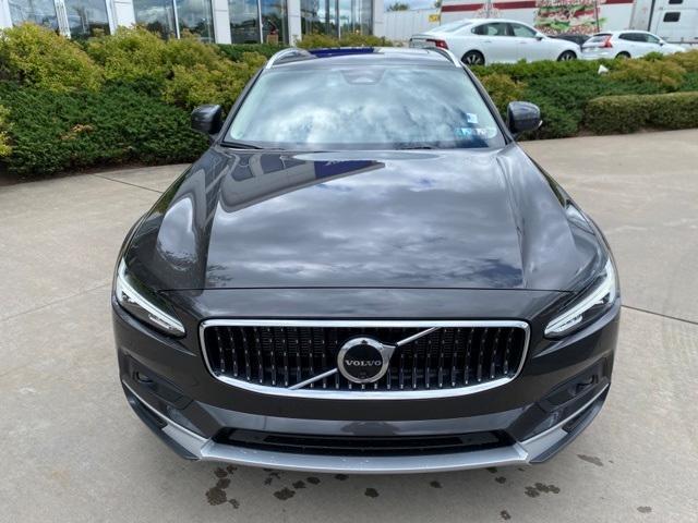 new 2024 Volvo V90 Cross Country car, priced at $58,920