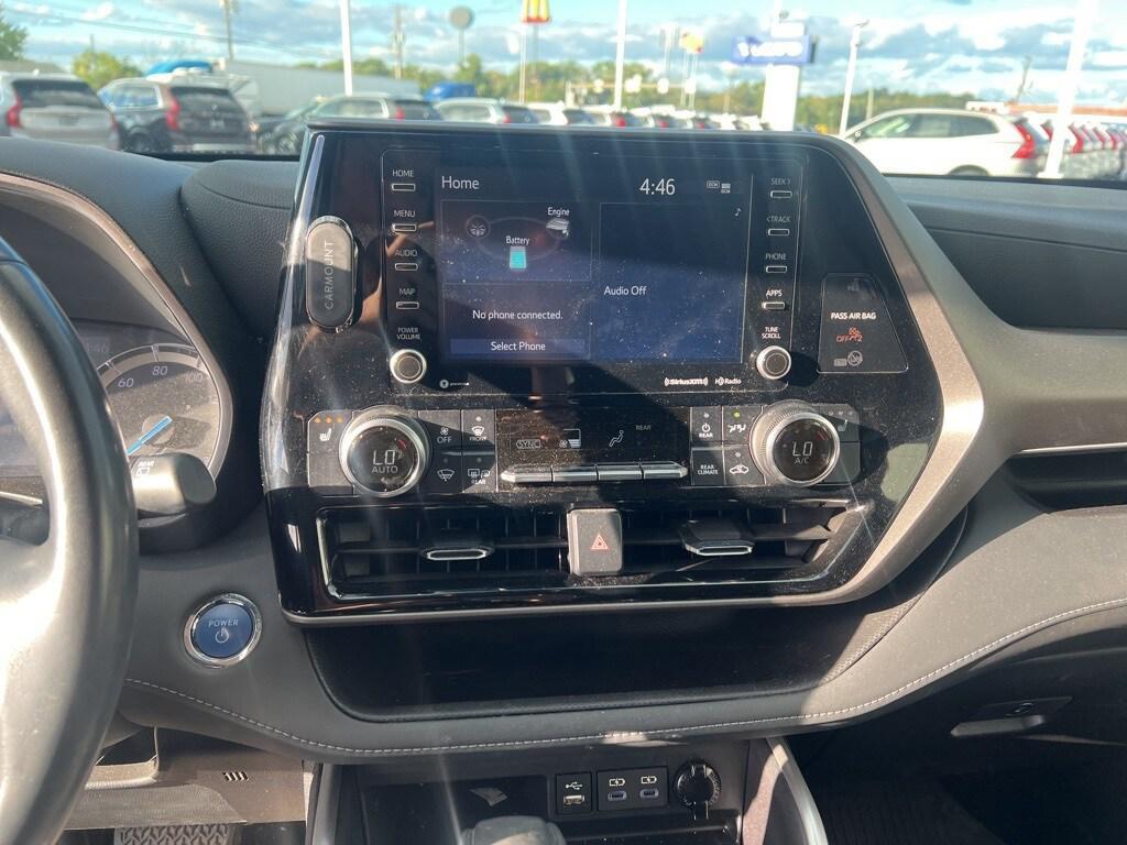 used 2022 Toyota Highlander Hybrid car, priced at $34,995