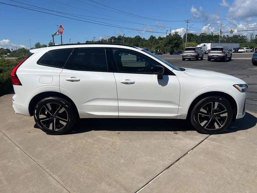 new 2026 Volvo XC60 car, priced at $58,360