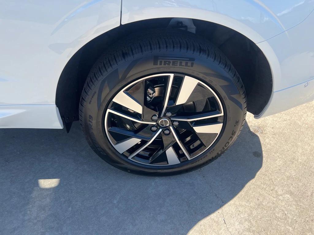 new 2026 Volvo XC60 car, priced at $58,360