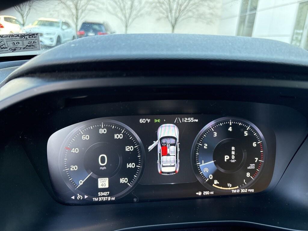 used 2020 Volvo XC40 car, priced at $19,995