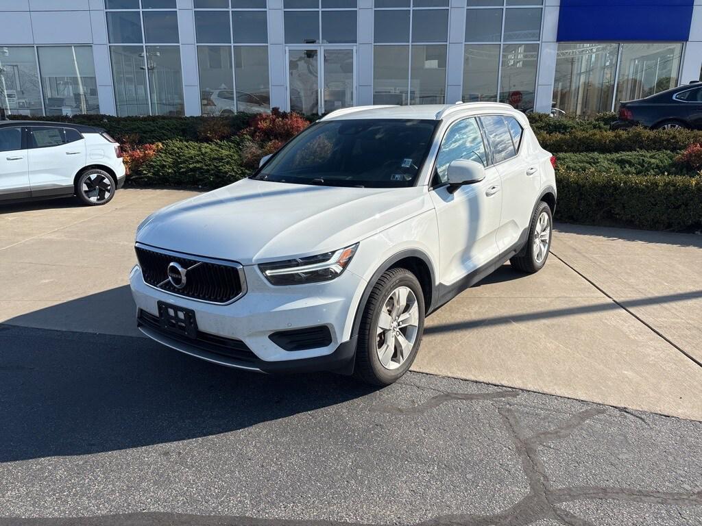 used 2020 Volvo XC40 car, priced at $19,995
